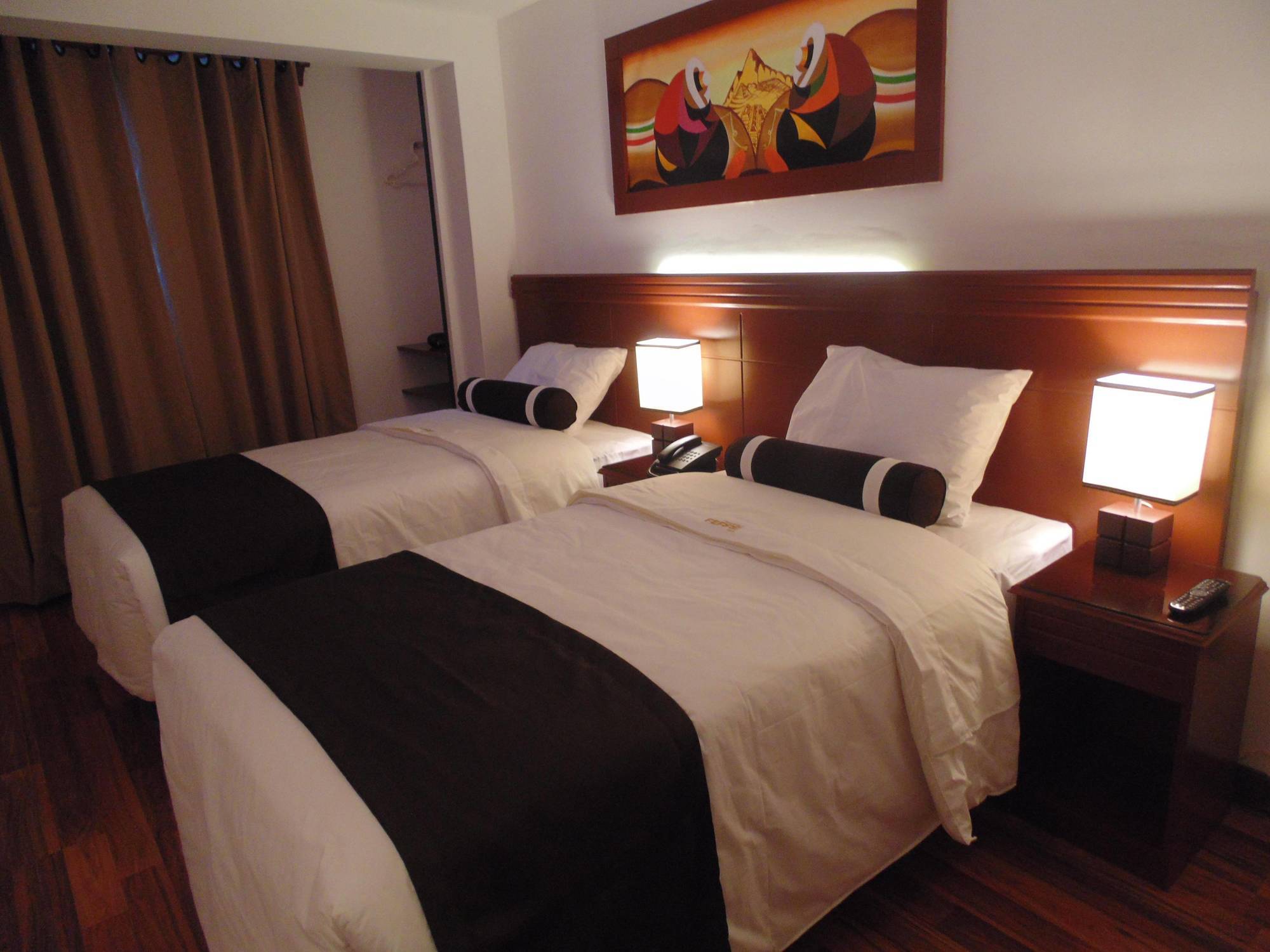 Hotel Ferre Cusco Bagian luar foto